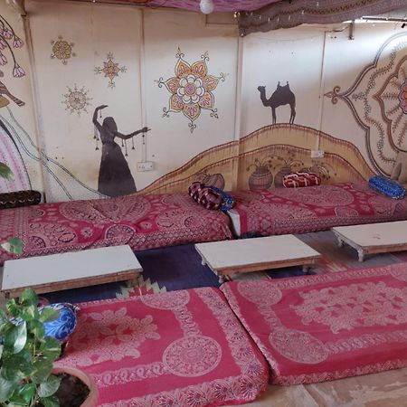 Hostel Peace & Love Homestay Jaisalmer Extérieur photo
