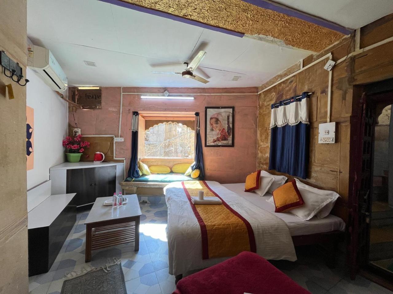 Hostel Peace & Love Homestay Jaisalmer Extérieur photo