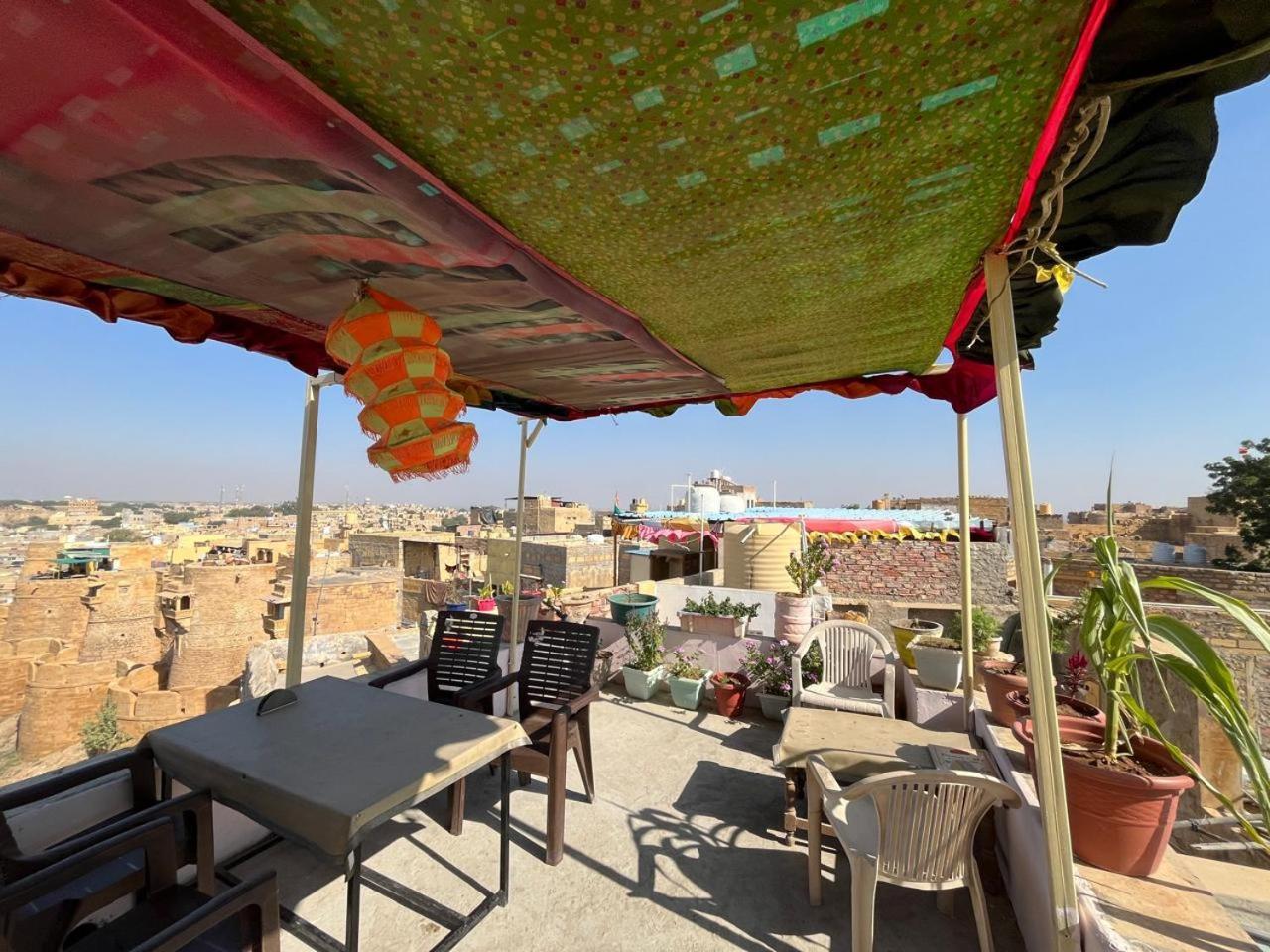 Hostel Peace & Love Homestay Jaisalmer Extérieur photo
