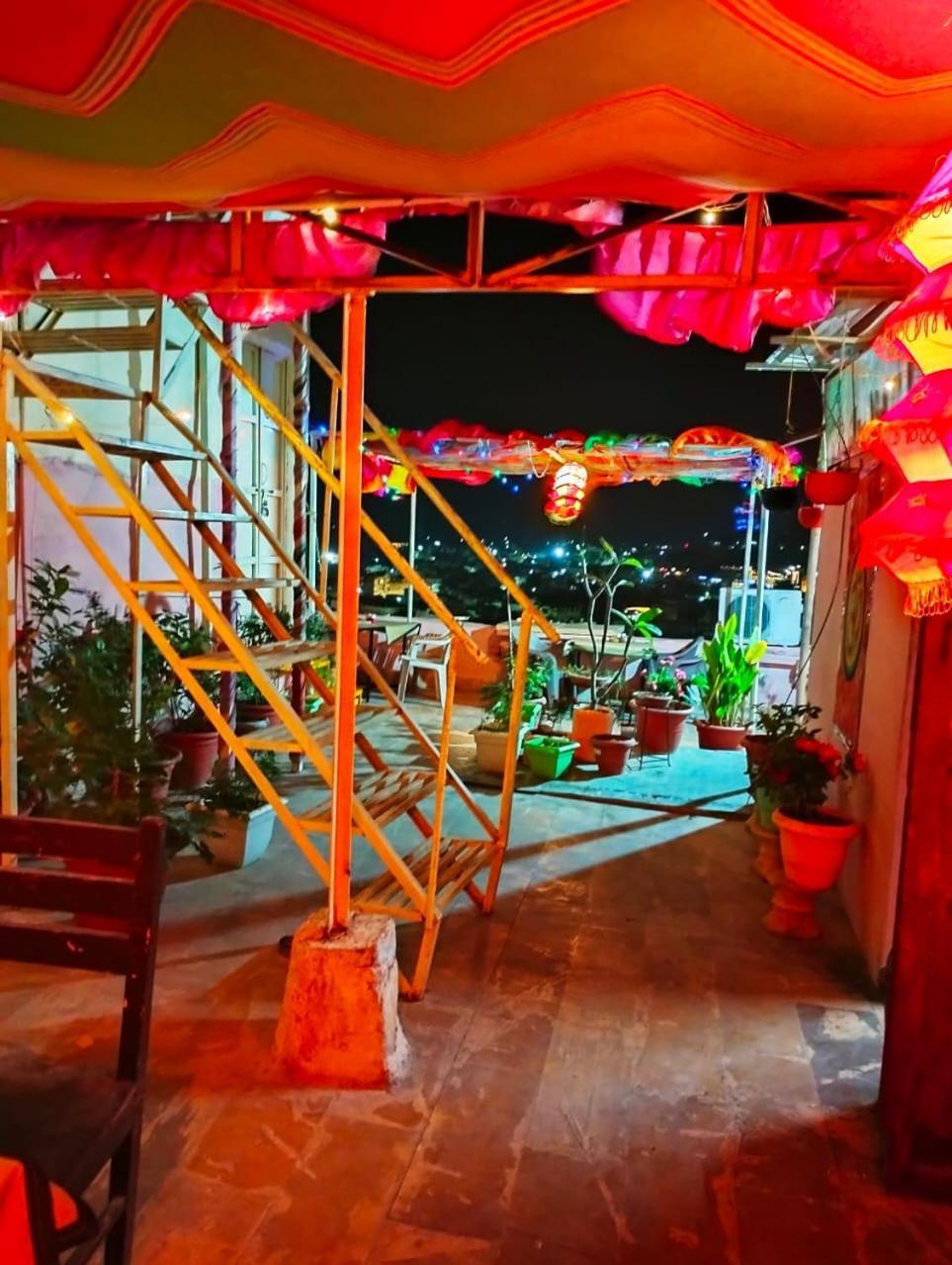 Hostel Peace & Love Homestay Jaisalmer Extérieur photo